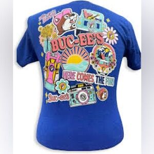 Buc-ee's Graphic T-Shirt Blue Medium "Here Comes The Fun" Unisex